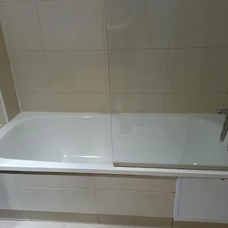 1bed & Sofabed-seaside Apt-quiet Location-parking Apartment